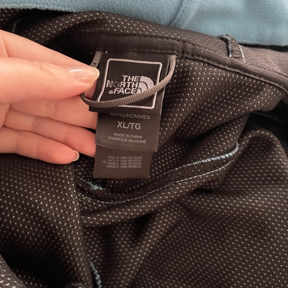 North Face Windbreaker - image 3